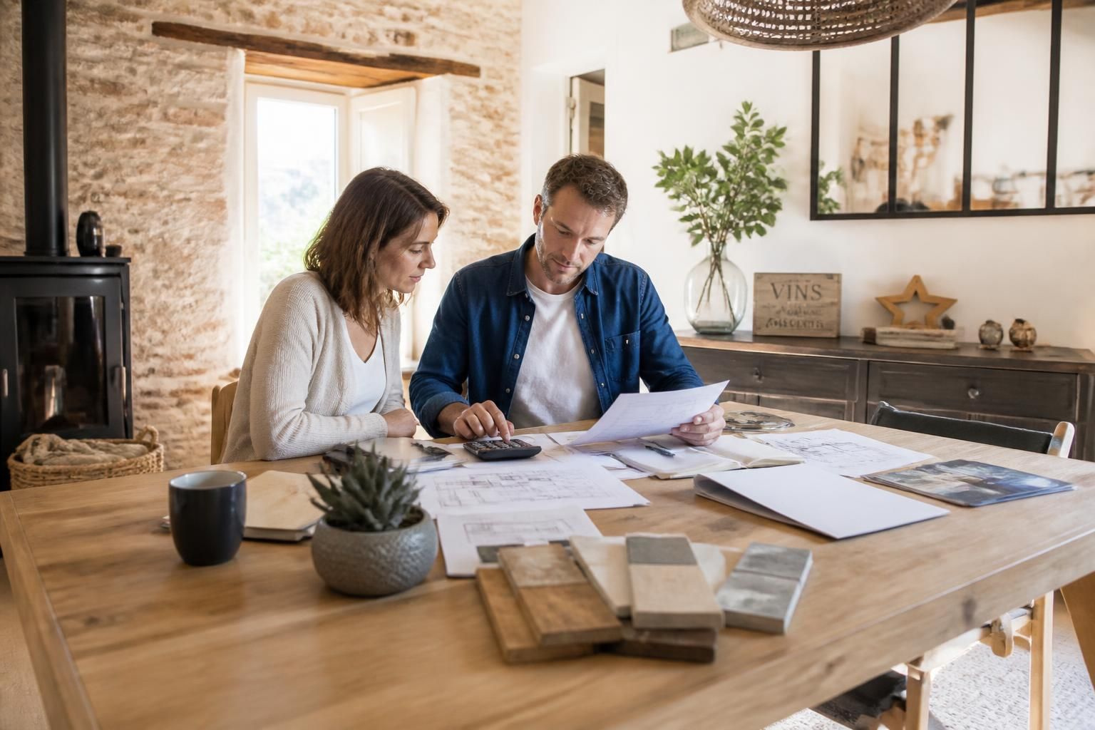 découvrez comment comprendre le taux des prêts travaux pour évaluer précisément le coût réel de votre financement et optimiser votre projet.