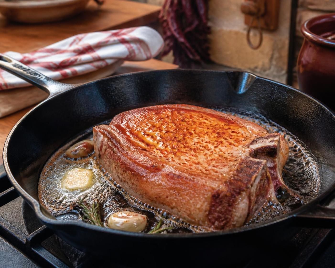 SĂ©jour gourmand au Pays basque : maĂźtrisez la cuisson de la txuleta IbaĂŻama relevĂ©e au piment dâEspelette comme un vĂ©ritable chef 2 dĂ©couvrez un sĂ©jour gourmand au pays basque et apprenez Ă maĂźtriser la cuisson de la txuleta ibaĂŻama relevĂ©e au piment dâespelette comme un vrai chef pour une expĂ©rience culinaire inoubliable.